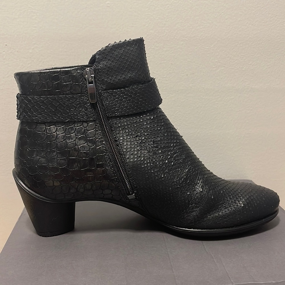 Ecco Scultpured 45 Black Buffed Silver Ankle Booties Sz 41(10-10.5) NEW IN BOX - Picture 3 of 10